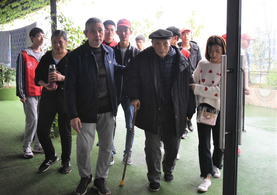 点击浏览下一页