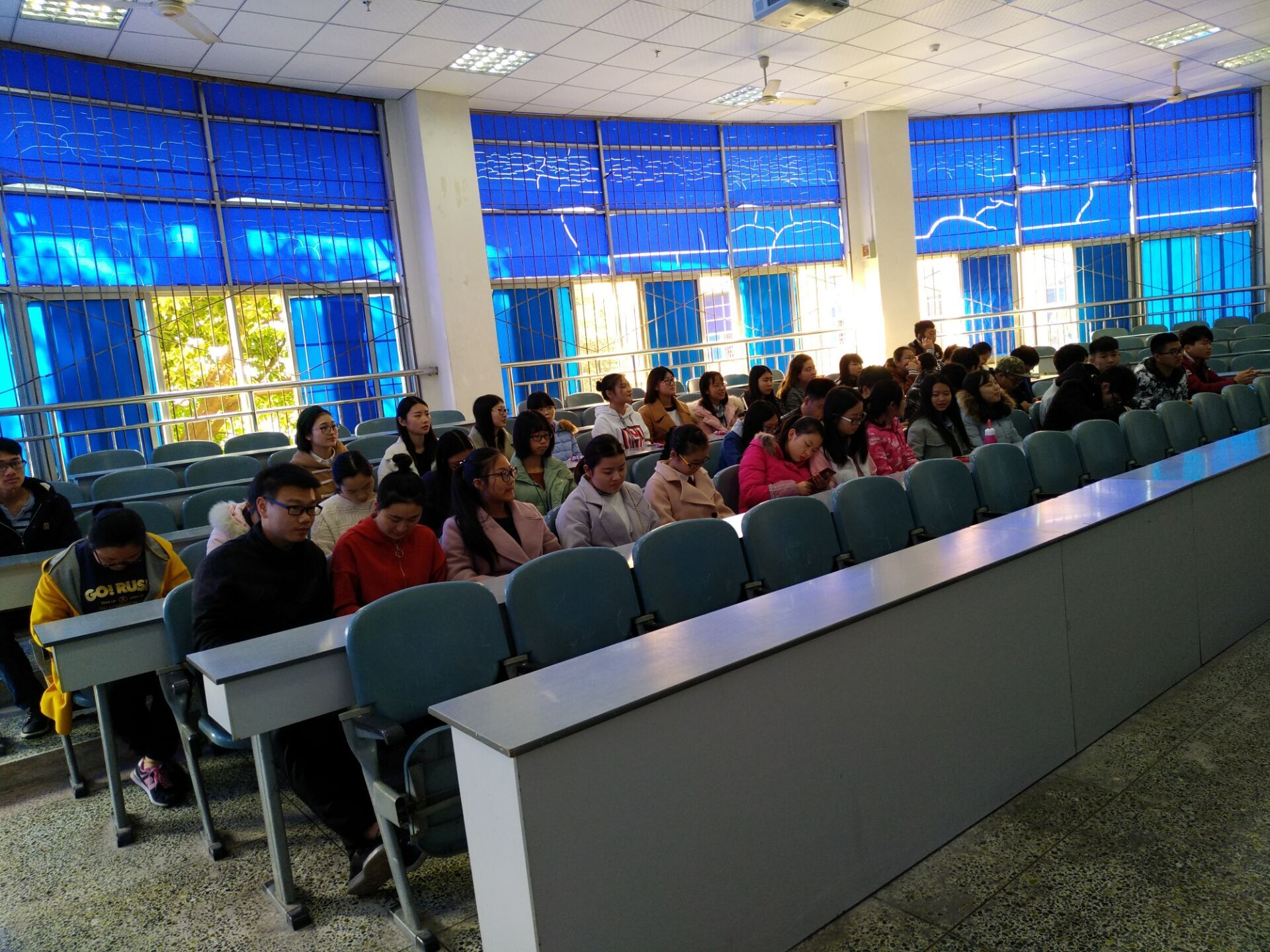 点击浏览下一页