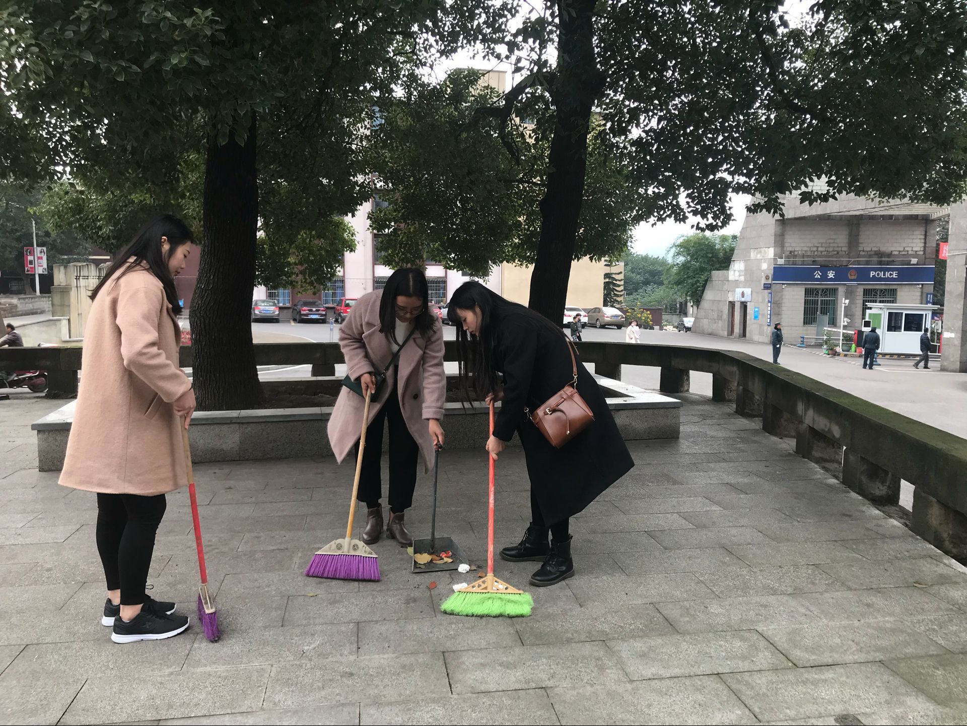 点击浏览下一页