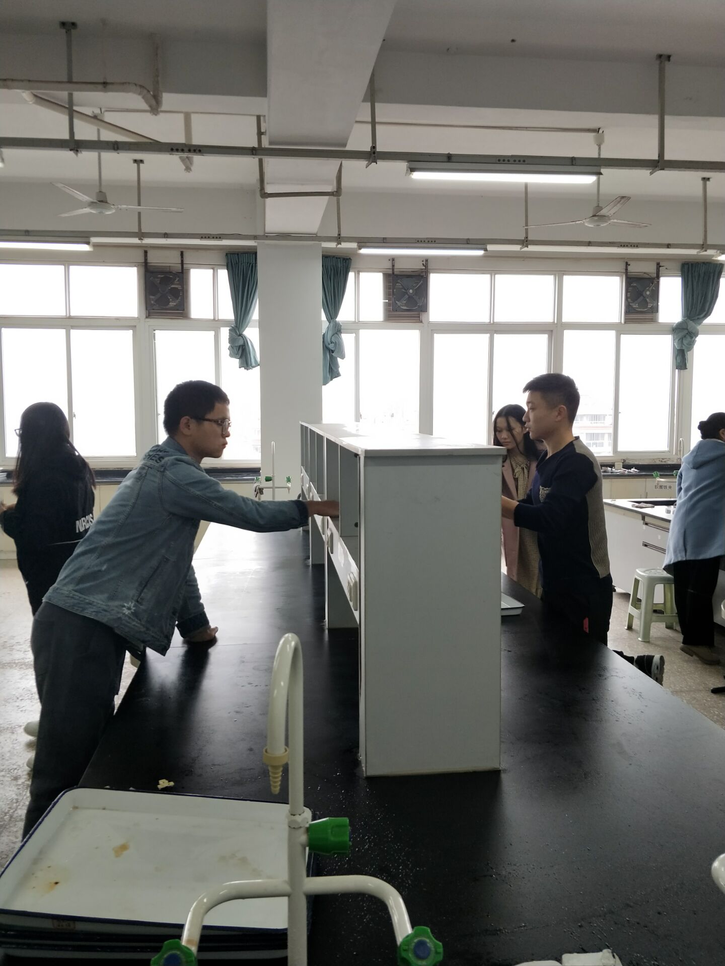 点击浏览下一页